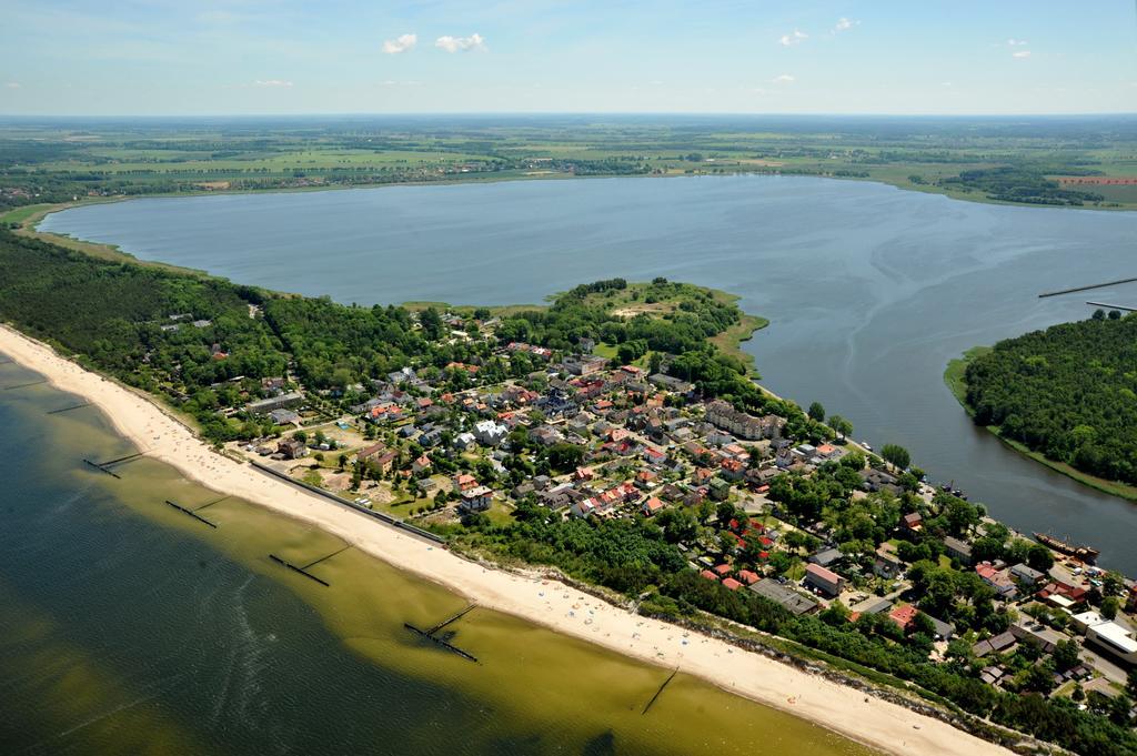 Zielona Noc Apartamento Dziwnówek Exterior foto