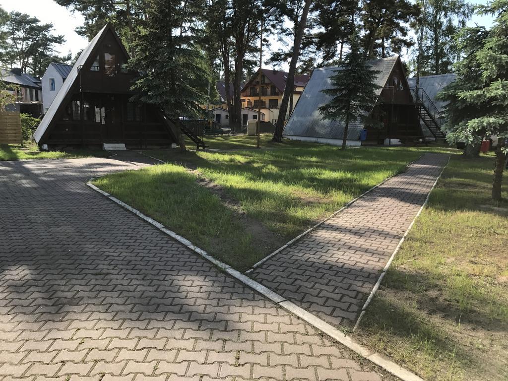 Zielona Noc Apartamento Dziwnówek Exterior foto